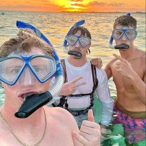 US DIVERS HYDROFLEX SNORKEL MASK FINS GEARBAG SNORKELING MOUTHPIECE MESH BAG MEN
